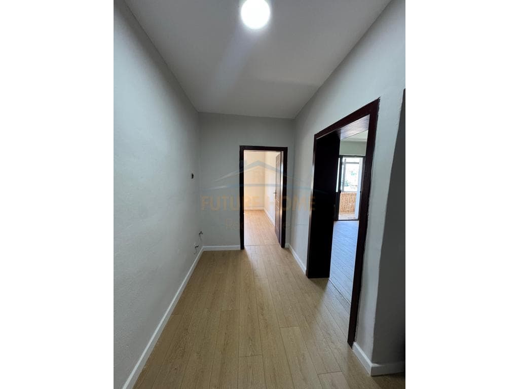 Shitet,Apartament 1+1,Ali Demi, Tregu i Ri Elektrik 4