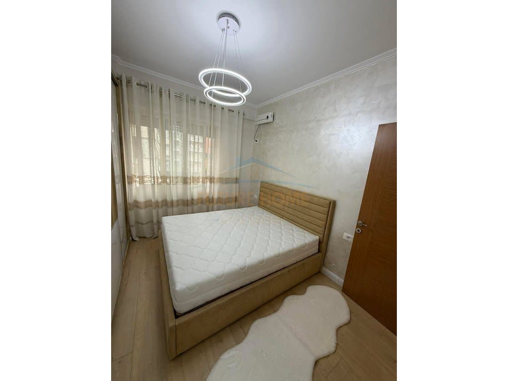 Shitet, Apartament 1+1, Golden Park 3, Rruga e Kavajës 4