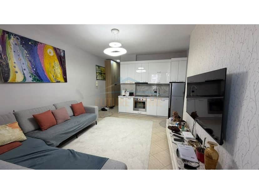 Shitet, Apartament 1+1, Yzberisht, Tiranë 1