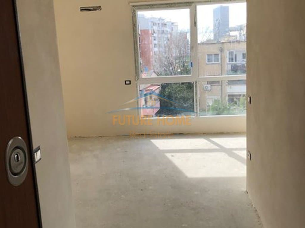 Shitet, Apartament 3+1+2, Ali Demi 1