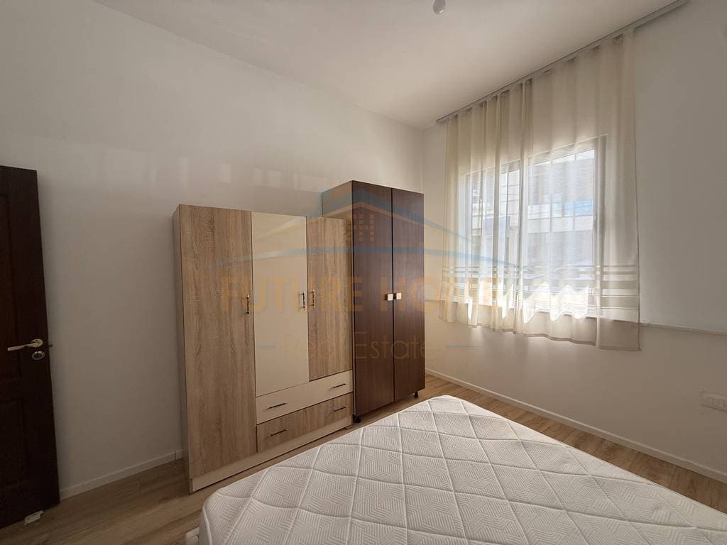 Qera, Apartament 1+1, Fresk, Tiranë 4