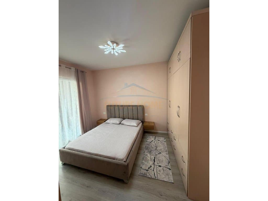 Shitet, Apartament 1+1, Kompleksi Aura, Tirane 5