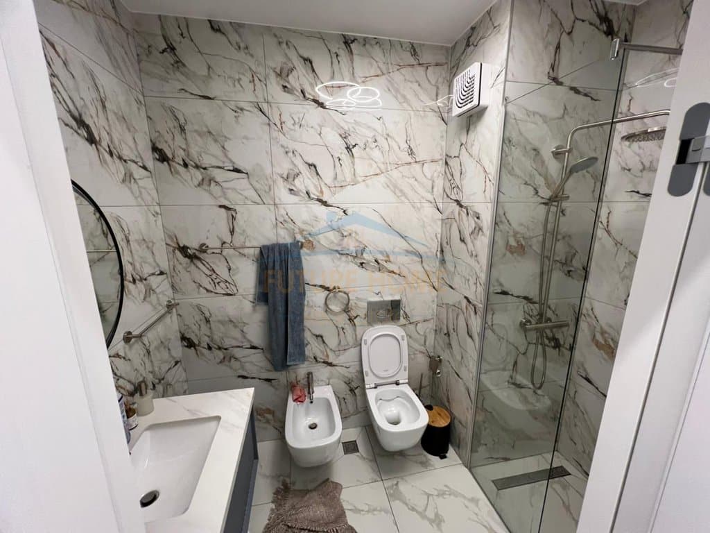 Shitet, Apartament 2+1+2 me Depo + Post Parkimi, Rruga Jordan Misja, Tirane. 3