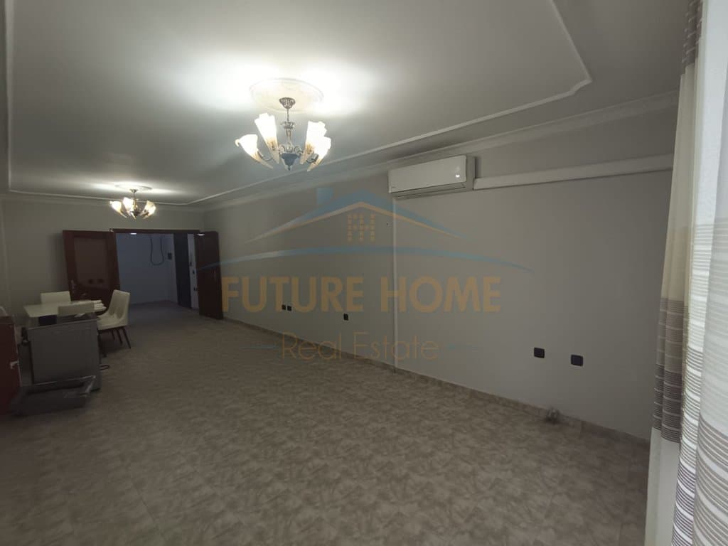 Shitet, Apartament 3+1+3, Rruga Dritan Hoxha, Tiranë 5