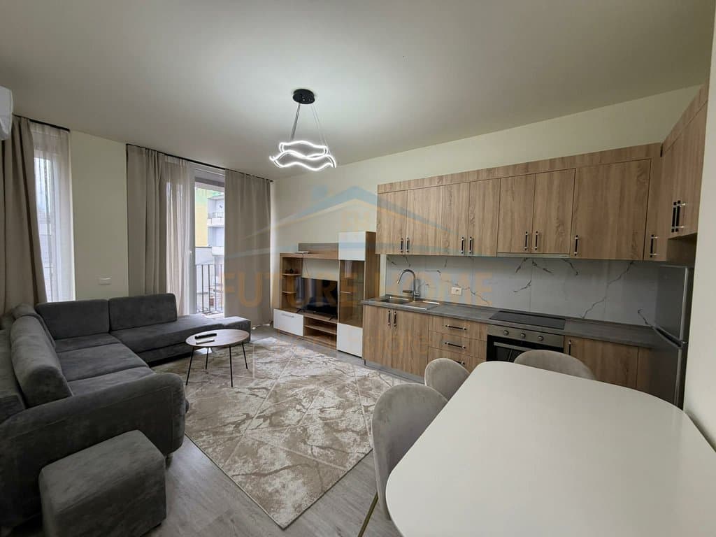 Shitet, Apartament 1+1+Post Parkimi, Rrugën Riza Cerova 1