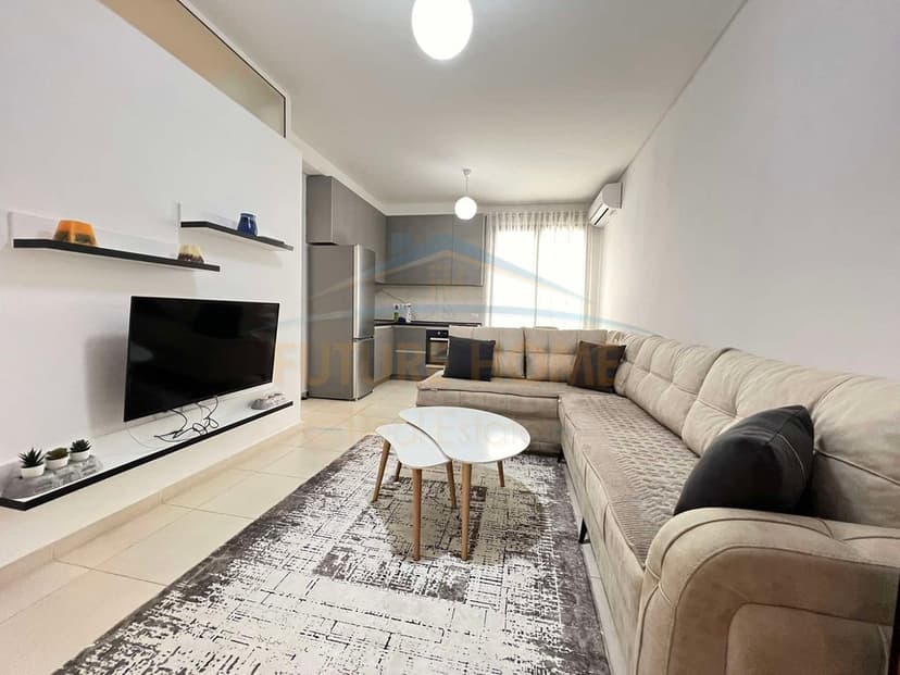 Qera, Apartament 2+1, Rruga e Kavajes, Tiranë.Kontaktoni 0697085700 1
