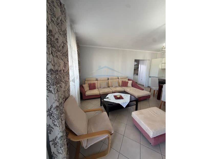 Shitet, Apartament 3+1, Condor Center, Rruga e Kavajës 1