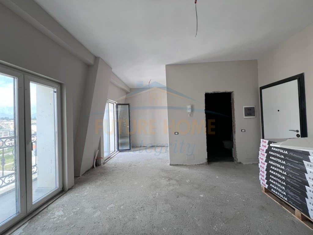 Shitet, Garsoniere, Rezidenca Porta Tirana e Re, Tiranë. 5