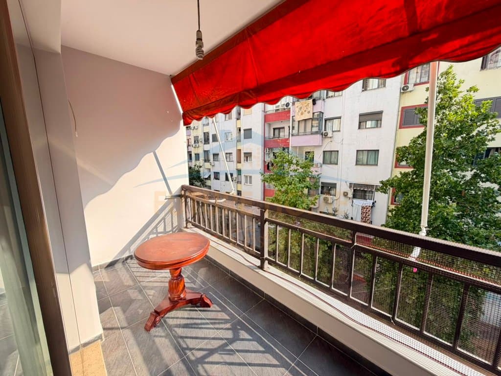 Shitet, Apartament 2+1+2, Yzberisht 5