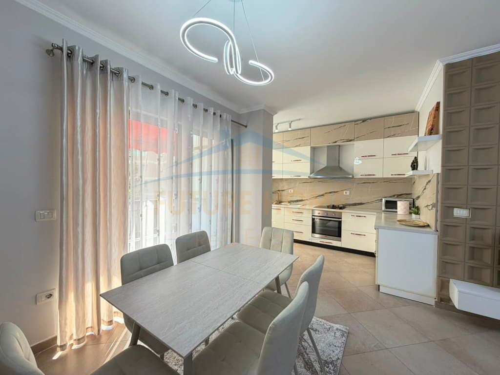 Shitet, Apartament 2+1+2, Yzberisht 2