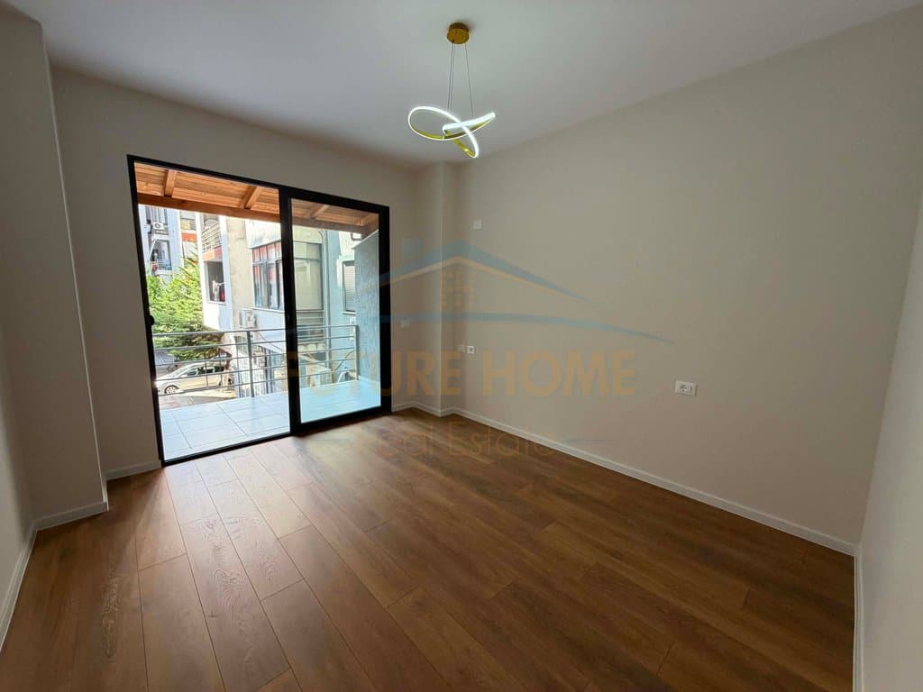 Shitet, Apartament 1+1, Unaza e Re 5