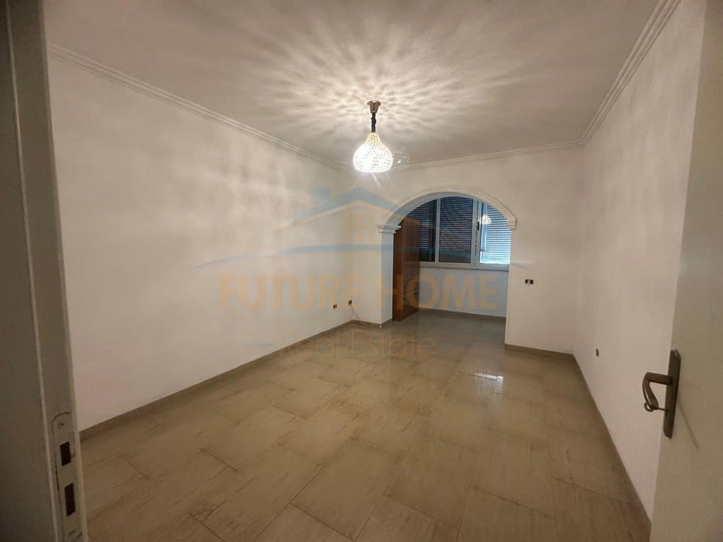 Qera, Apartament 3+1, Rruga e Durresit, Tirane 3