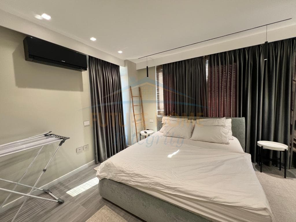 Shitet, Apartament 1+1+Verandë+Garderobë, Sauk, Tiranë. 3