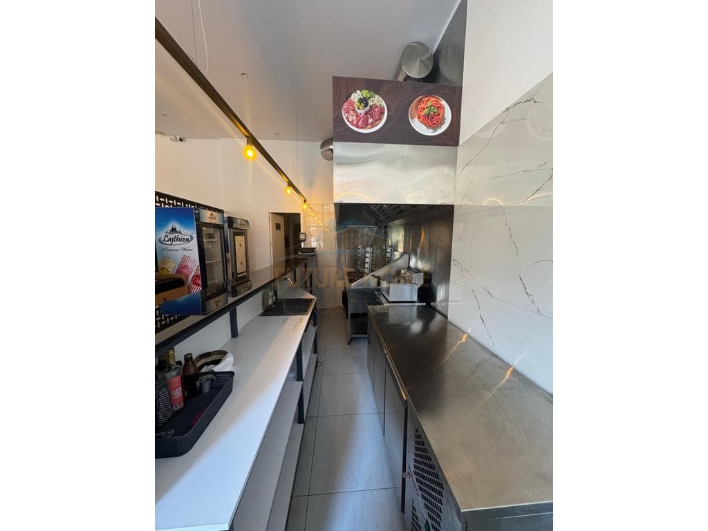 Shitet,Ambient Biznesi,Kompleksi ASL 2, Rruga Sadik Petrela 3