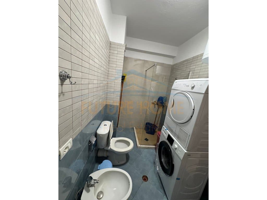 Shitet, Apartament 1+1,Unaza e Re, Tiranë.