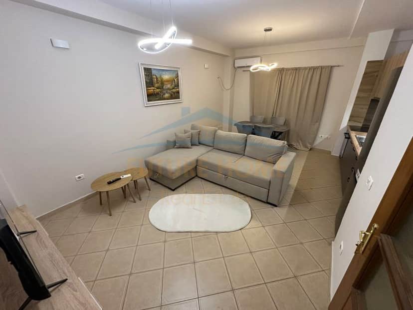 Shitet, Apartament 2+1, Don Bosko 1