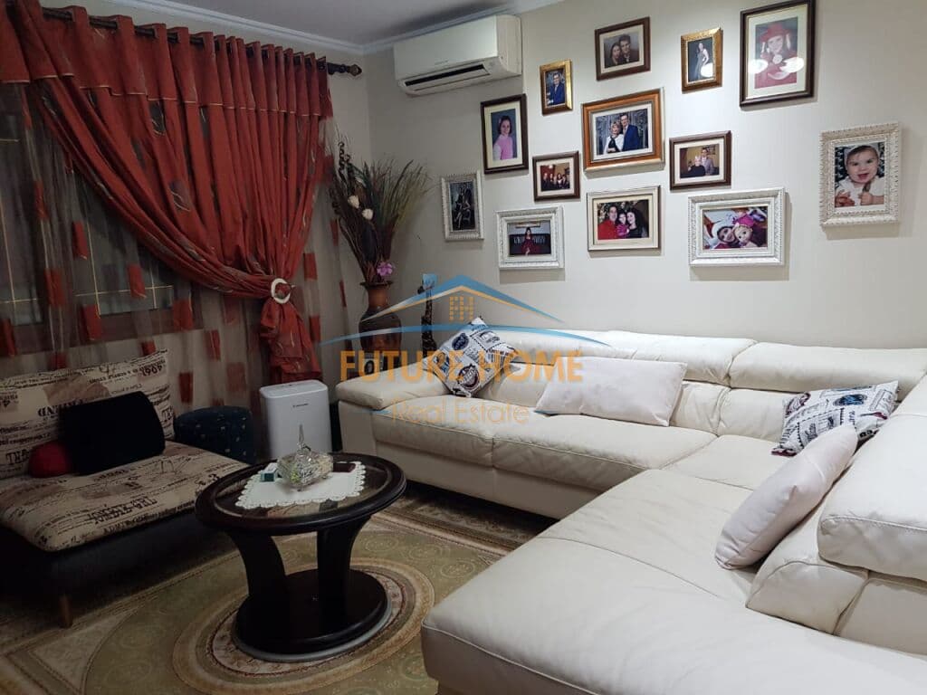 Shitet, Vilë 2 Katëshe, Jordan Misja, Tiranë. 1