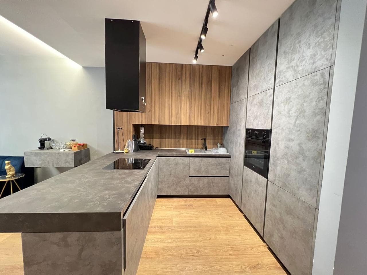 Shitet, Apartament 2+1+2, Liqeni i Thate, Tirane 2