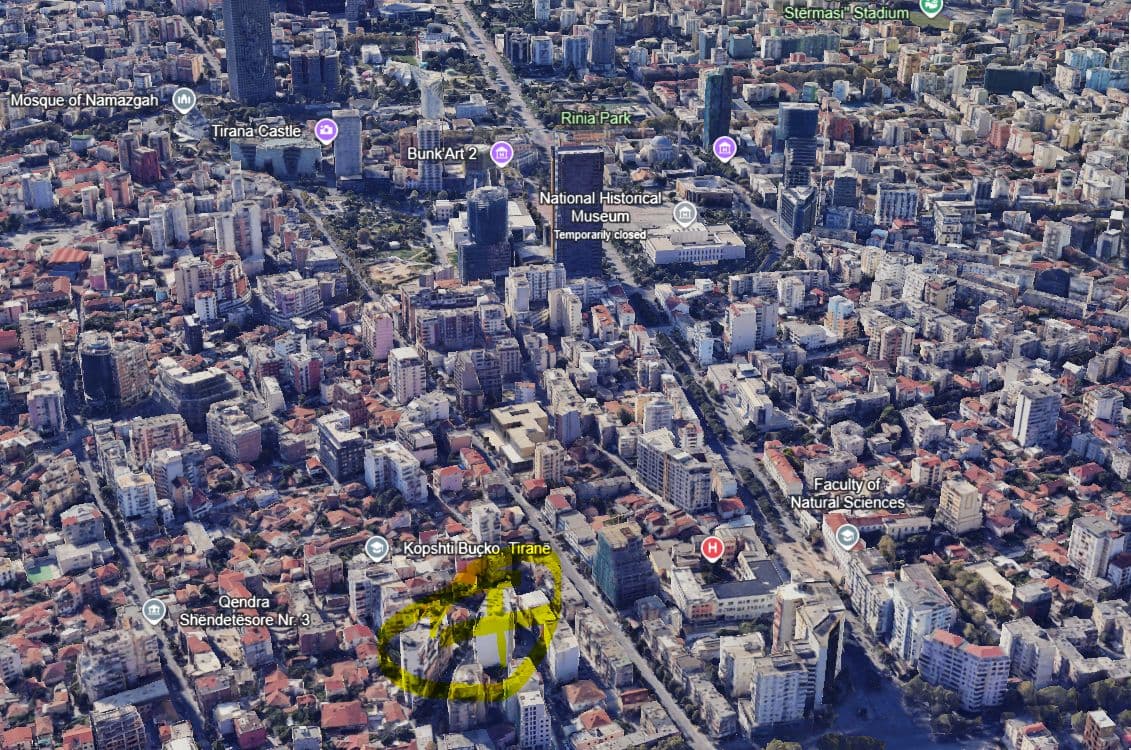 Shitet ambient biznesi super okazion Rruga e Barrikadave 3