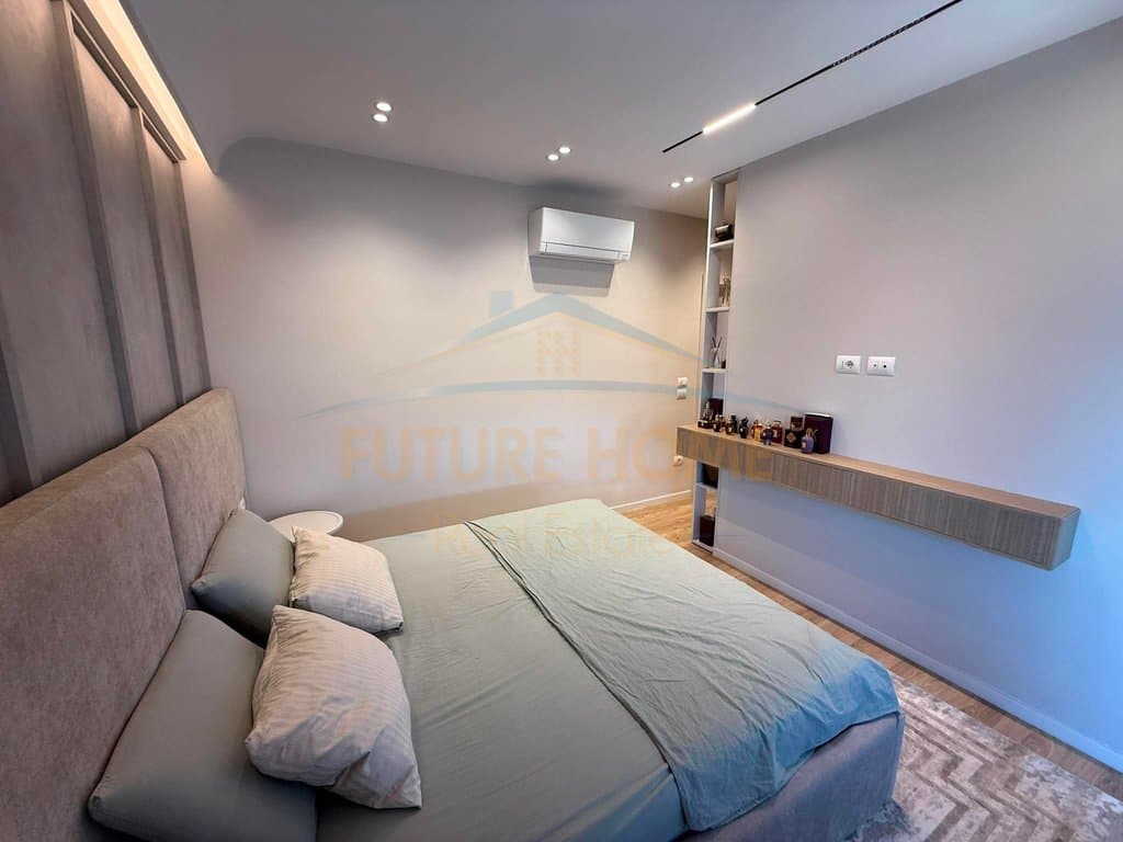 Shitet, Apartament 2+1+ Post Parkimi, Residenca "Oasis", Unaza e Re 4
