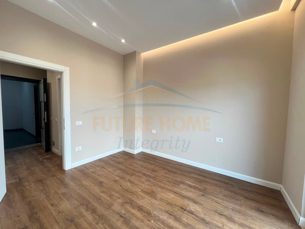 Shitet, Apartament 1+1, Rezidenca Porta Tirana e Re 4