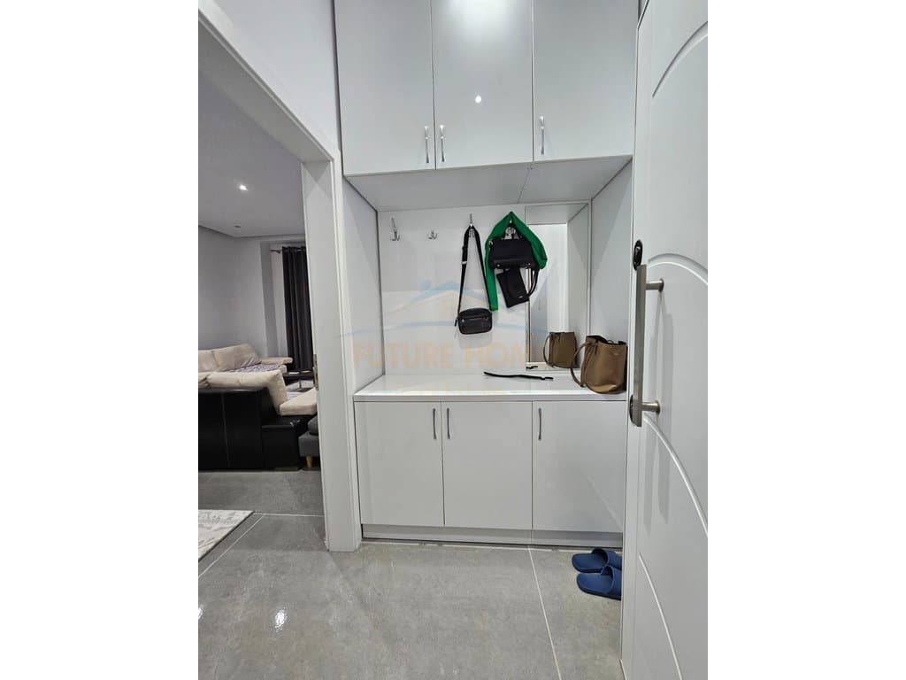 Shitet,Apartament 1+2,Selite 2