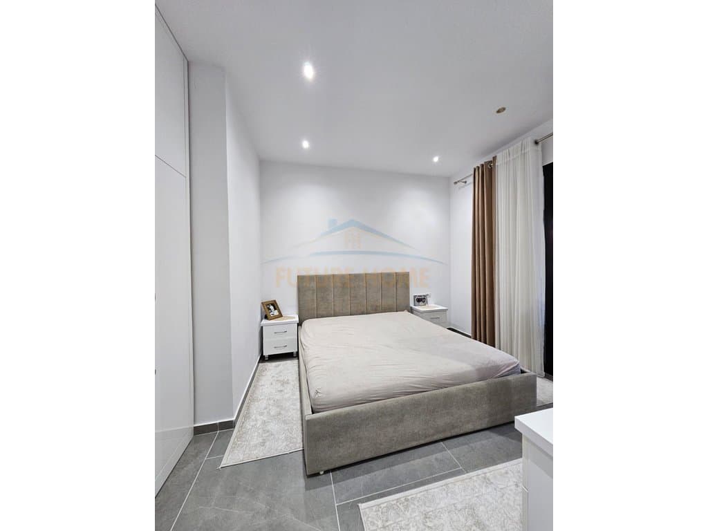Shitet,Apartament 1+2,Selite 5
