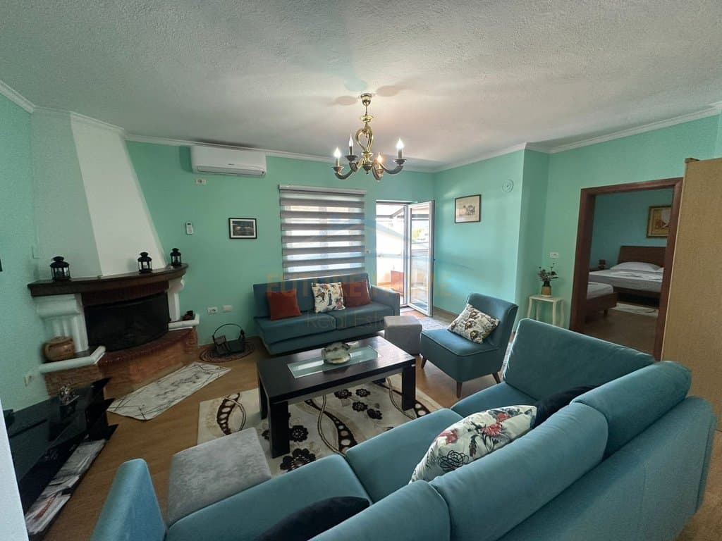 Apartament 2+1 me pamje nga liqeni 1