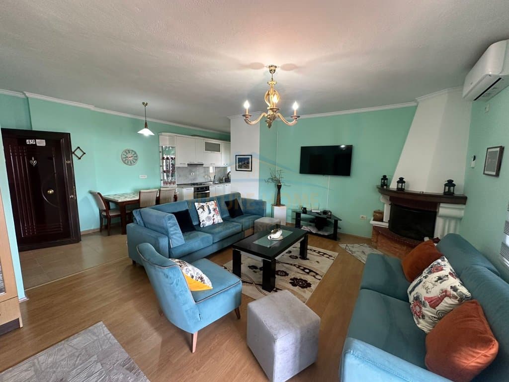 Apartament 2+1 me pamje nga liqeni 3