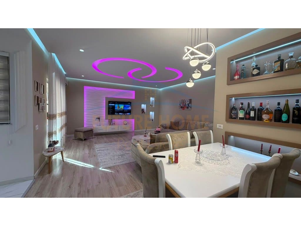 Shitet, Apartament 2+1, Unaza e Re, Tiranë 2