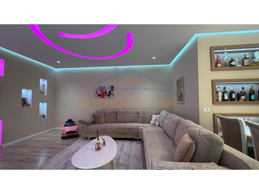 Shitet, Apartament 2+1, Unaza e Re, Tiranë 1