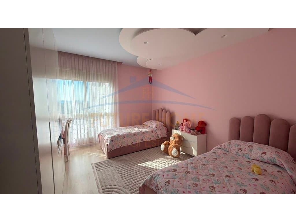 Shitet, Apartament 2+1, Unaza e Re, Tiranë 5