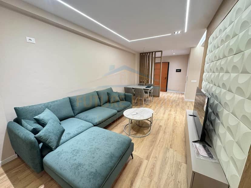 Shitet Apartament 1+1, Yzberisht 1