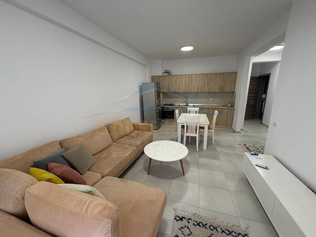 Qera, Apartament 2+1, Golden Park Tirana