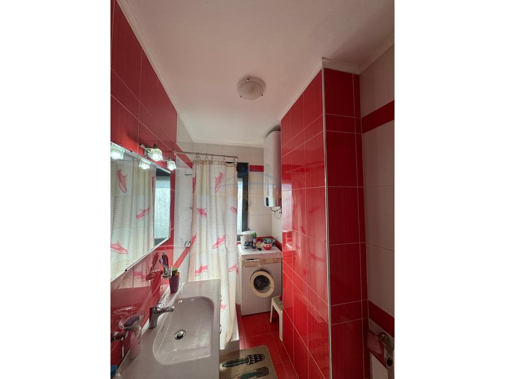 Shitet, Apartament 3+1+2, Rruga e Kosovareve 4