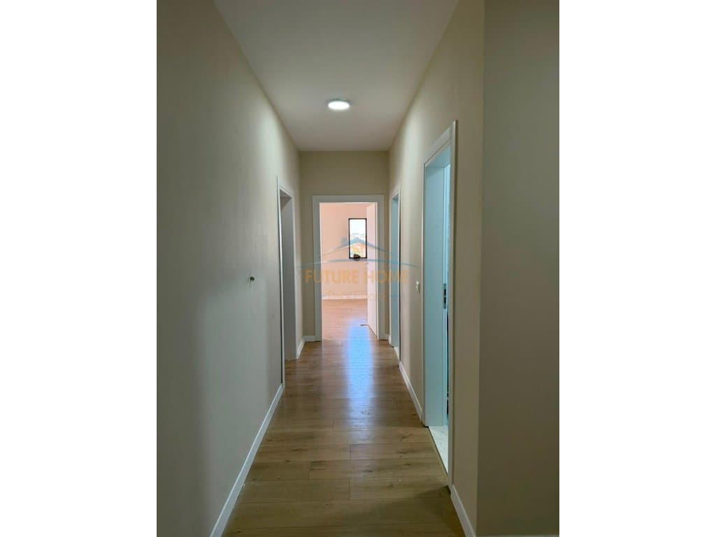 Shitet, Apartament 2+1+2, Don Bosko 5
