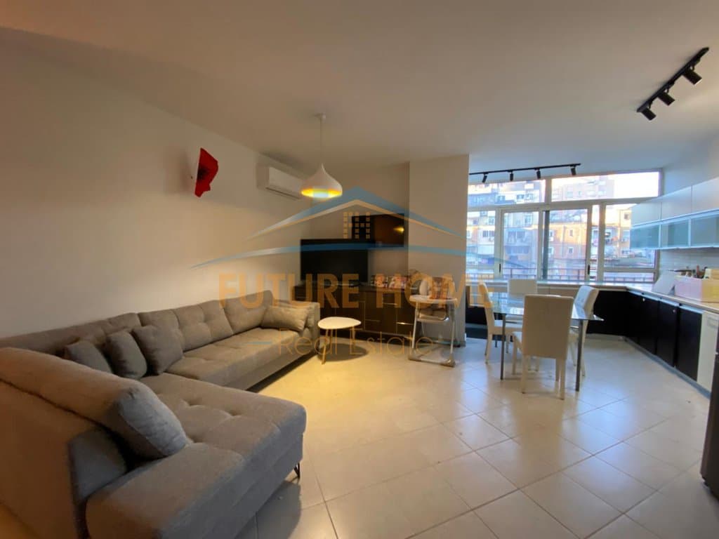 Disponojme apartament 2+1+2 per qira tek Rruga Marko Bocari.