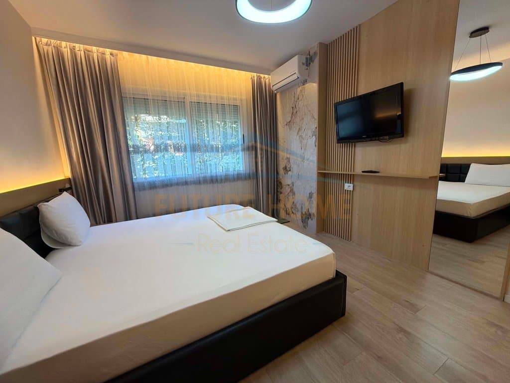 Shitet, Apartament 2+1+2, Komuna e Parisit 1