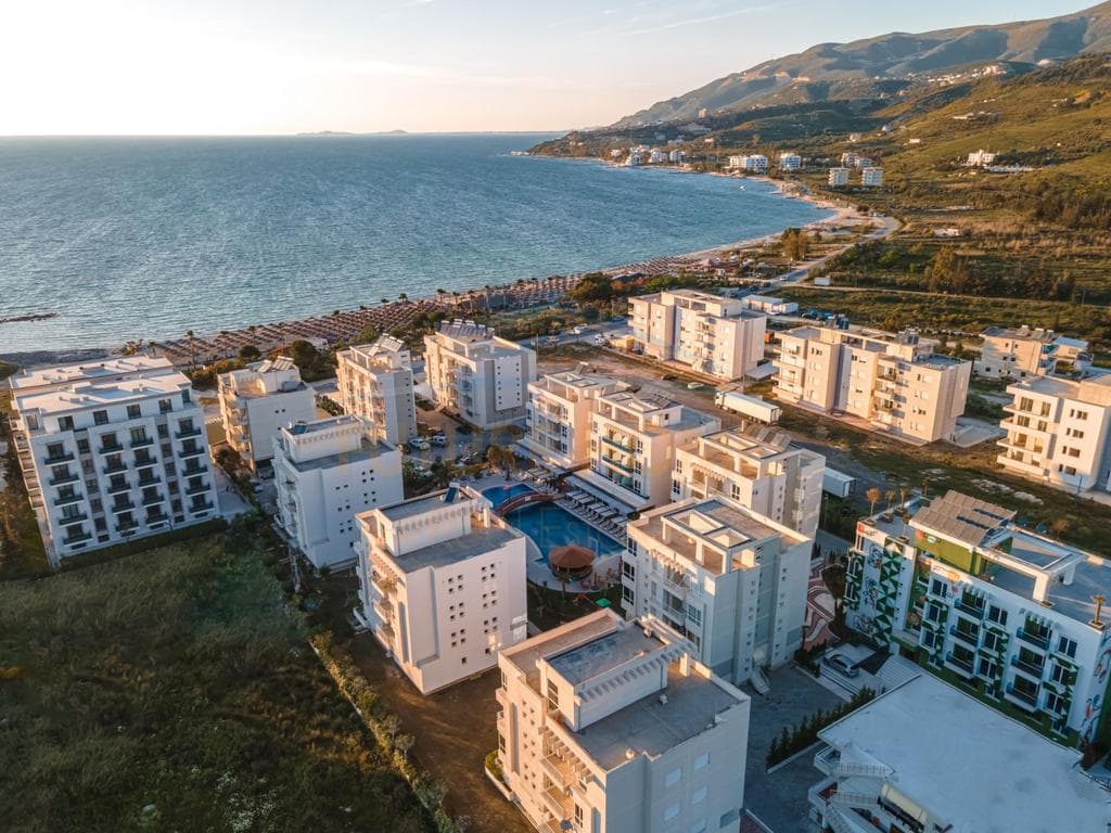 Shitet, Apartament 1+1, "Tirana Resort" Radhimë, Vlorë 1
