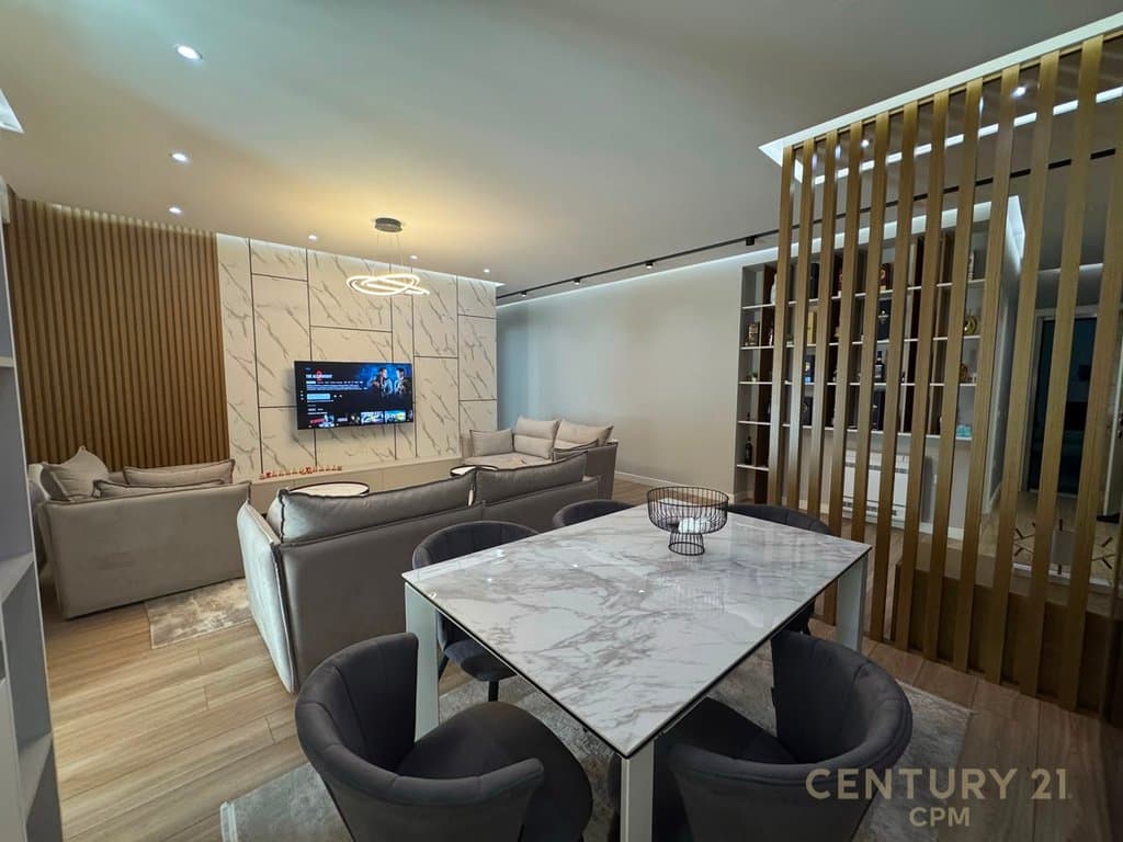 Super Apartament 3+1+2 ne shitje tek Liqeni i Thate, Kompleksi FZ! 330,000 € 5