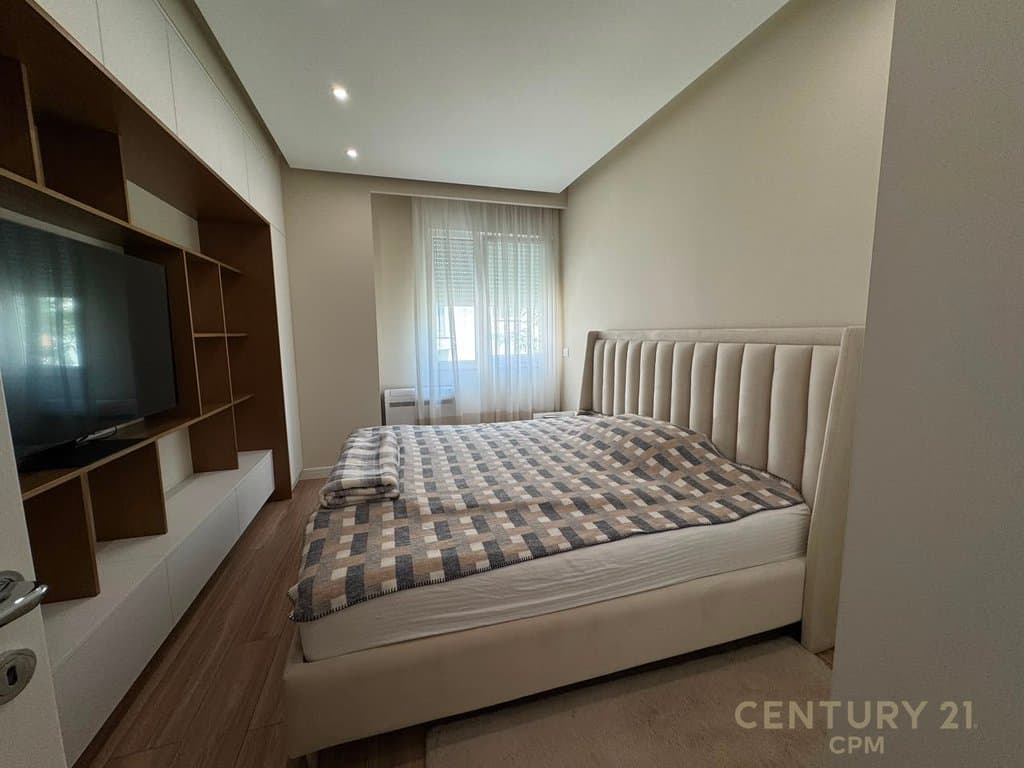 Super Apartament 3+1+2 ne shitje tek Liqeni i Thate, Kompleksi FZ! 330,000 € 2
