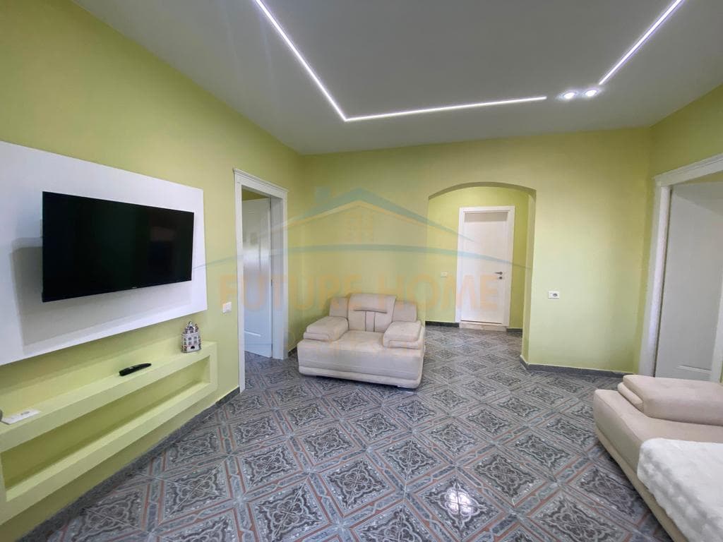 Qera, Apartament , prane Casa Italia, Tirane 1