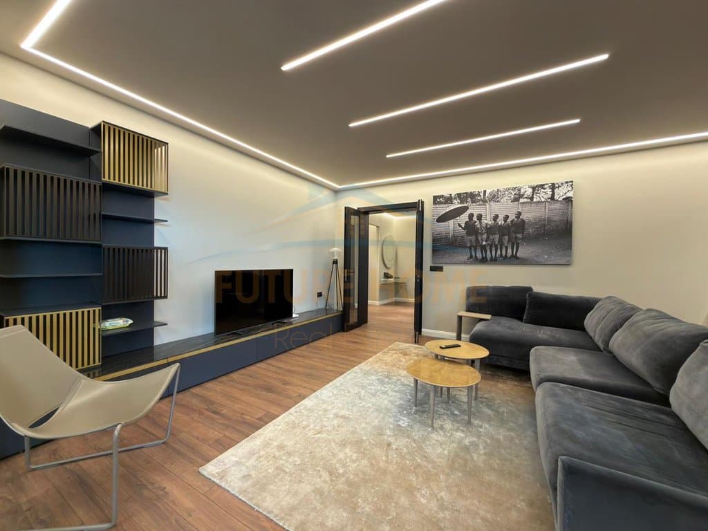 Shitet, Apartament 3+1+3 , Rezidenca Long Hill, Tiranë. 2
