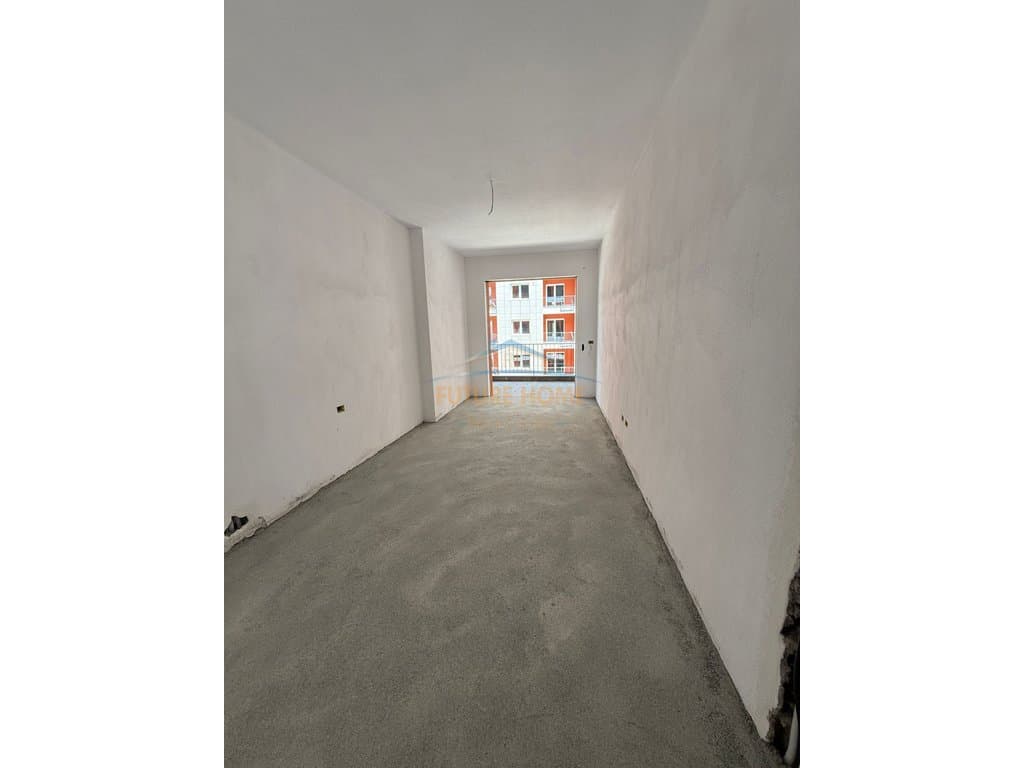 Shitet, Apartament 2+1, Space City, Paskuqan. 3