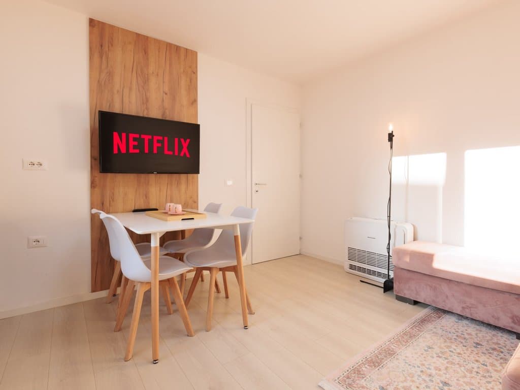 Shitet , Apartament 3+1, Rruga Mine Peza, Tiranë 4