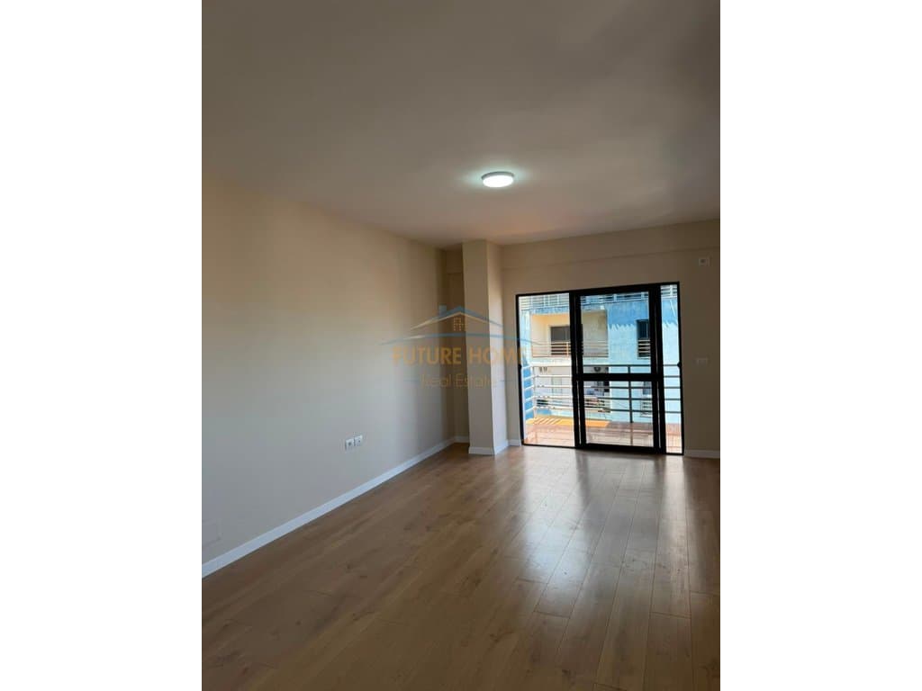 Shitet, Apartament 2+1+2, Don Bosko, Tiranë