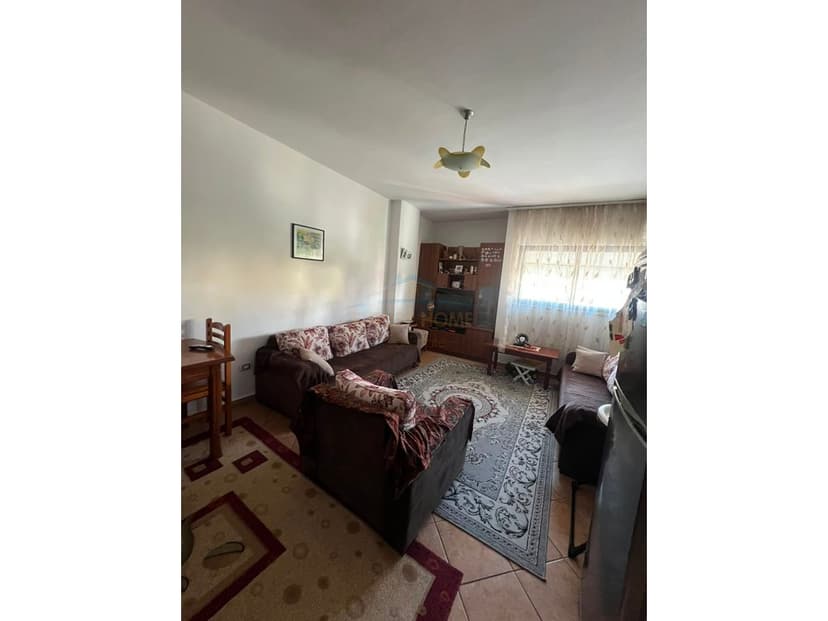 Shitet, Apartament 2+1+2, Rruga 5 Maj, Tirane 1