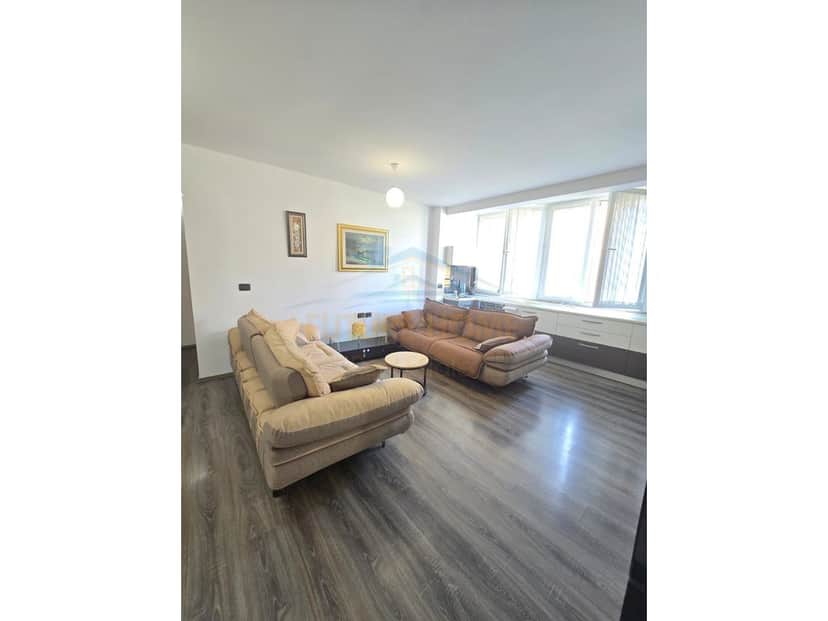 Shitet, Apartament 2+1, Fusha e Aviacionit 1