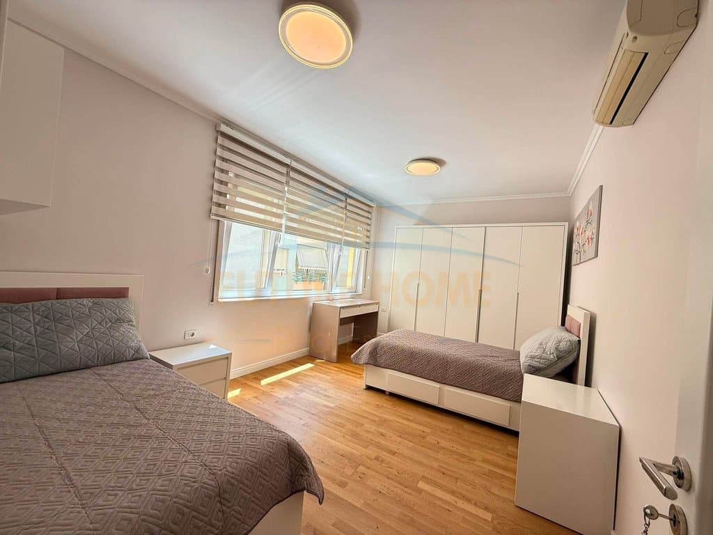 Shitet, Apartament 3+1+2 + Post Parkimi, Rruga Eduard Mano, Kopshti Zoologjik UNA71143 3