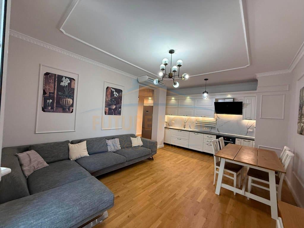 Shitet, Apartament 3+1+2 + Post Parkimi, Rruga Eduard Mano, Kopshti Zoologjik UNA71143
